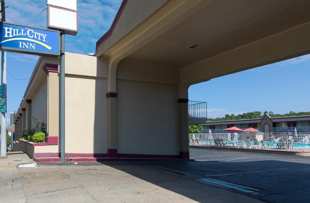 Travelodge By Wyndham Lynchburg Exterior foto